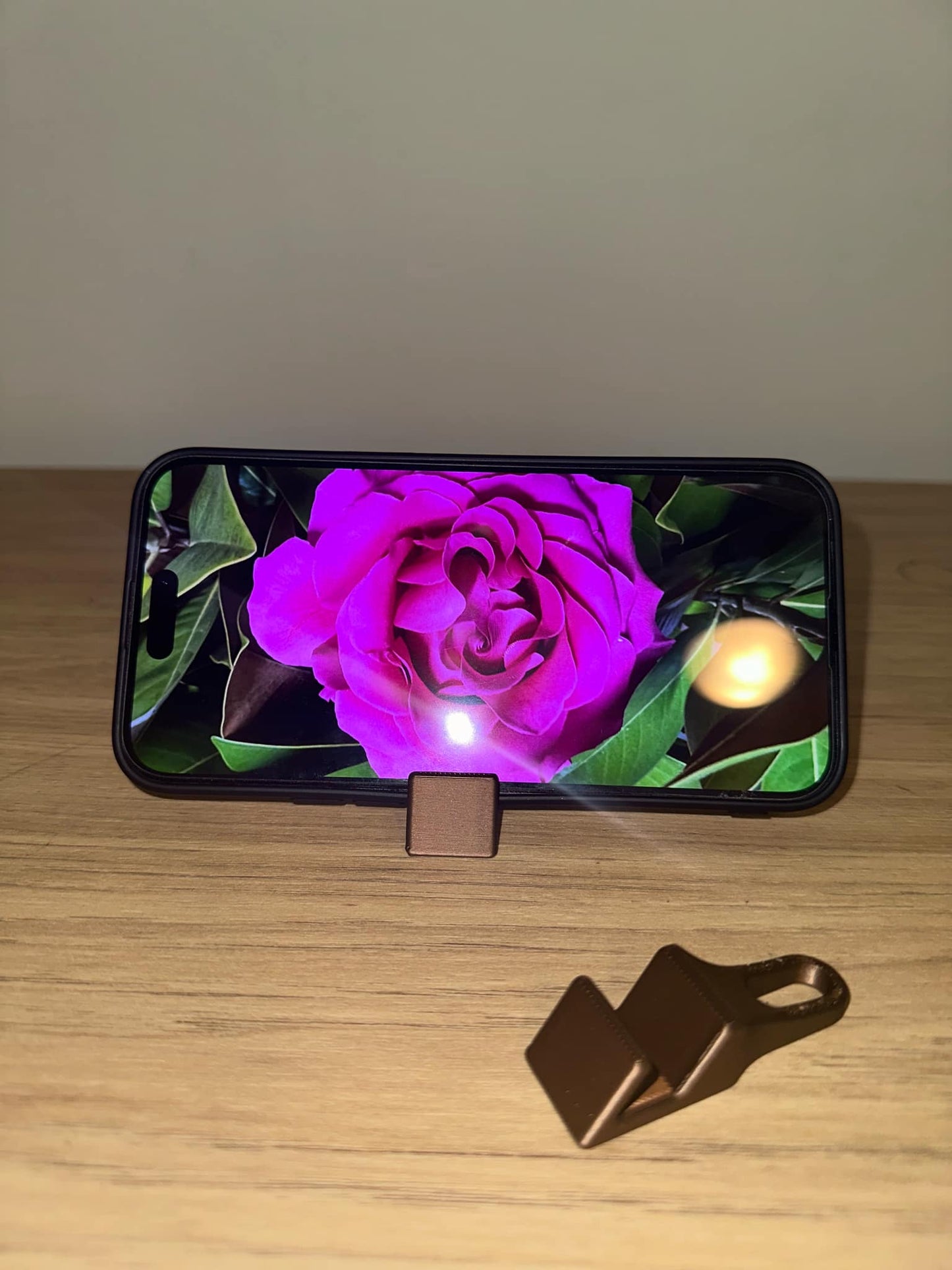 Phone stand
